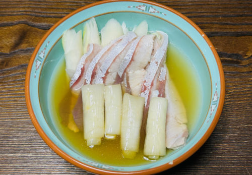 しなぷな農園畑ごはんの長ネギピクルスとぶりしゃぶ