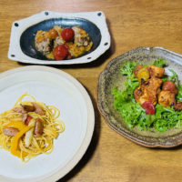 肉料理のつけ合わせにミニトマトのピクルス